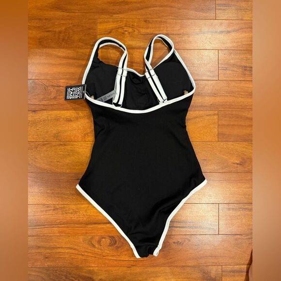 BMJL One Piece Swimsuit Sports Adjustable Strap Color Block Ribbed High Cut NWT - Picture 4 of 5